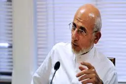 انتقاد میرسلیم از زاکانی: شهرفروشی شدیدتر از گذشته ادامه دارد/ صدور پروانۀ ساختمان ۳۰ طبقه بر روی گسل، نابخشودنی است/  ۴۰۰ مورد پروندۀ جدید به کمیسیون مادۀ ۵ ارجاع شده تا با زیر پا گذاشتن ضوابط برای آنها پروانه‌ صادر شود