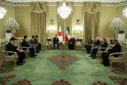 واکنش به خبر مفقود شدن فرش‌های سعدآباد