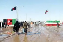 تضاد عمل با سیاست اعلامی

