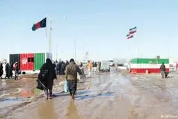 تضاد عمل با سیاست اعلامی


