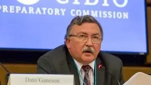 اولیانوف: ایران درباره برنامه هسته‌ای خود تصمیم‌گیری می‌کند

