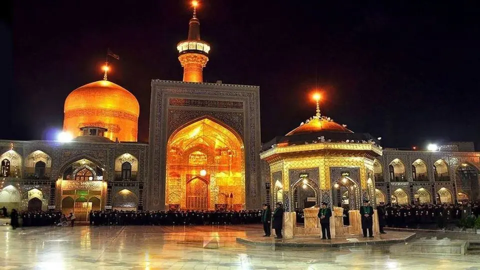 خاموشی در حرم امام رضا(ع) به یاد قربانیان بندر