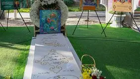 رونمایی از سنگ قبر ساده استاد فرشچیان + عکس نوشته روی سنگ‌قبر