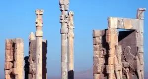 چادر سران تخت جمشید به روی مردم باز می شود