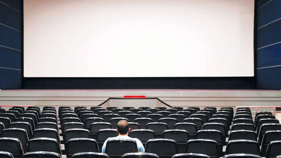 دخل نابرابر با خرج سینما