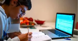 امتحانات متوسطه اول و پایه دهم مدارس لرستان مجازی شد