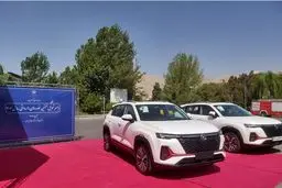 تحویل ۱۰۰ خودروی وارداتی پس از ۸ ماه
