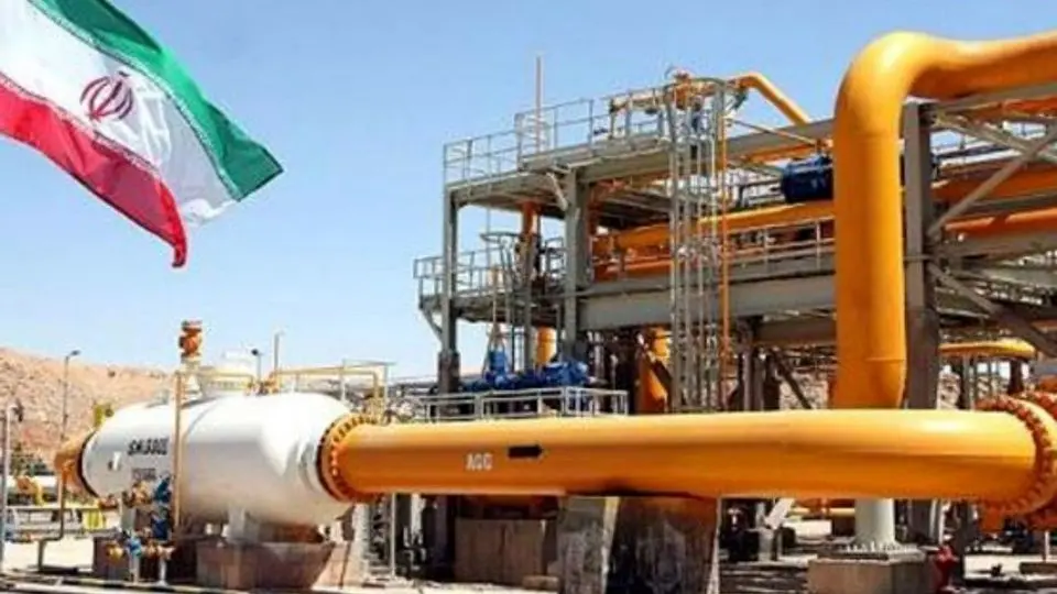 نائب وزیر النفط الایراني: مستعدون لتوسیع نظام المقایضة النفطیة 