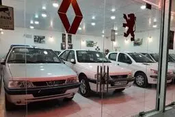 افزایش شدید قیمت‌ها در بازار خودرو/ این مدل ۲۰۰ میلیون تومان گران شد + جدول
