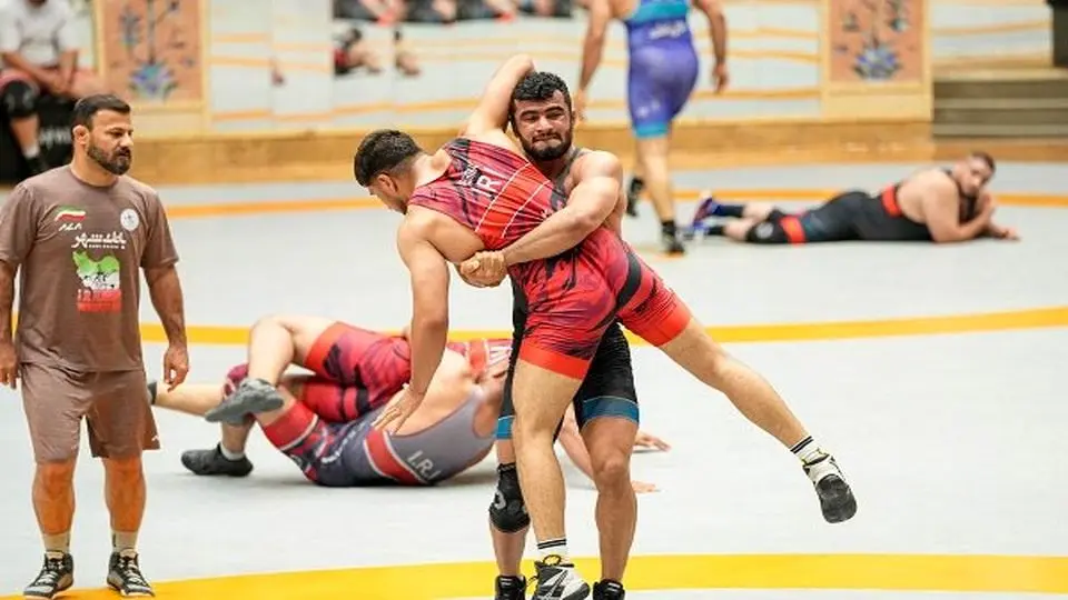 تیم منتخب کشتی فرنگی به صربستان رفت