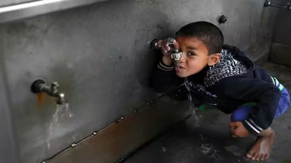 ‌بررسی ابعاد ممانعت از  حق دسترسی به آب در  مناطق اشغالی
 از سوی اسرائیل از منظر حقوق بین‌الملل