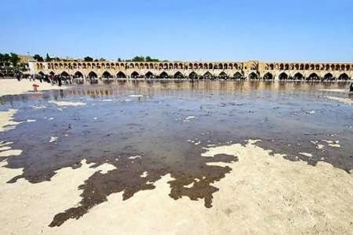 رسیدن آب زاینده‌رود به زمین‌های کشاورزی شرق اصفهان/ ویدیو