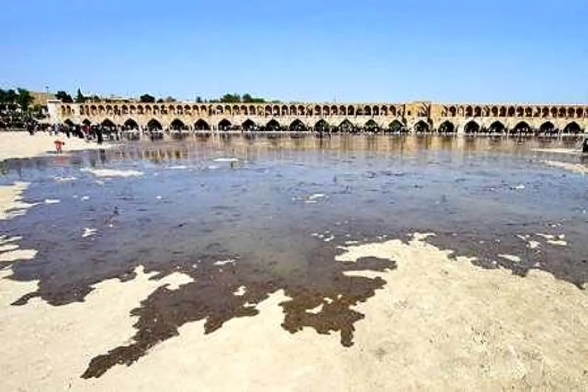 رسیدن آب زاینده‌رود به زمین‌های کشاورزی شرق اصفهان/ ویدیو