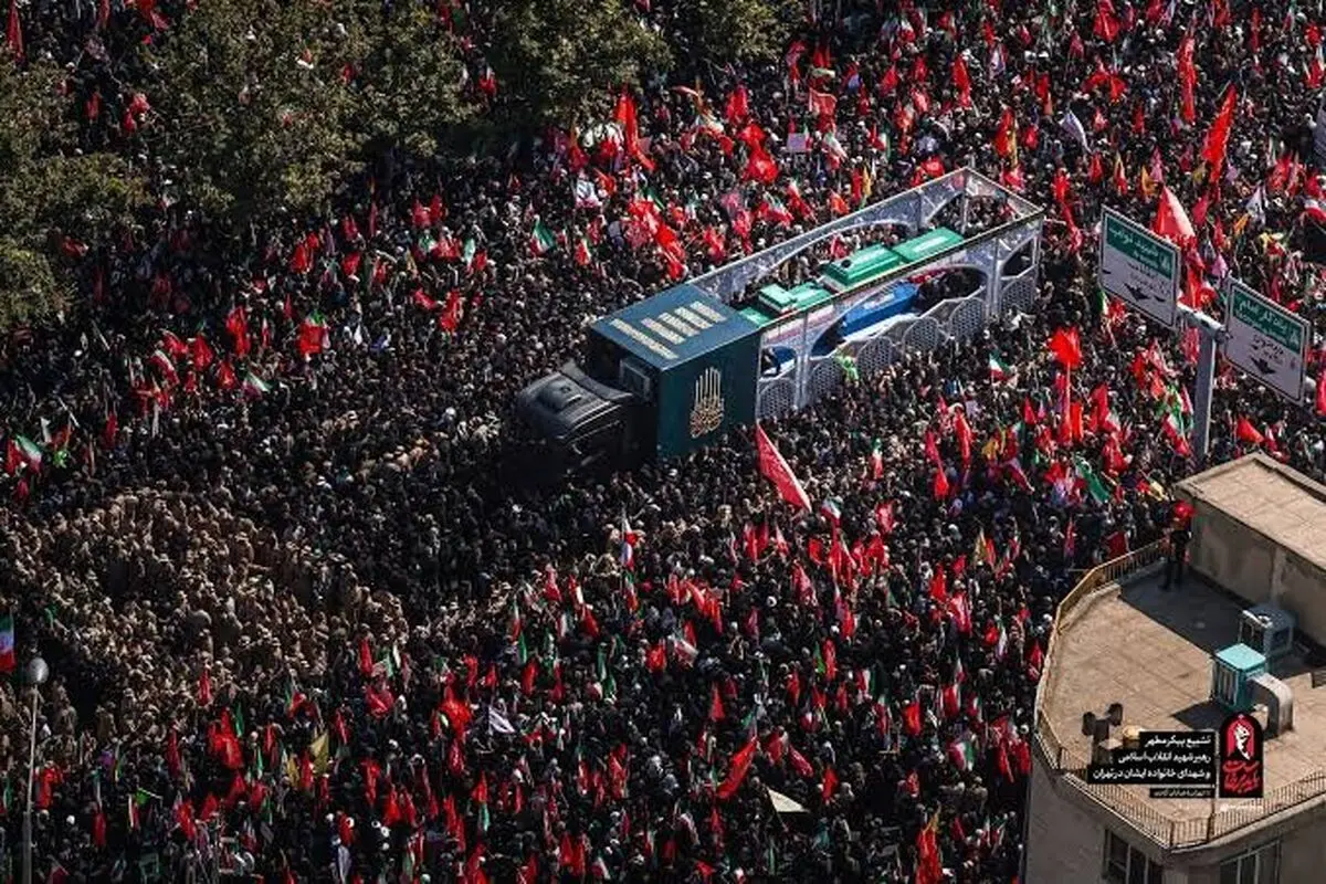 تغییر مهم در برنامه تشییع: وداع عمومی در مشهد برگزار نمی شود/ محل تدفین رهبر شهید انقلاب در حرم امام هشتم (َع) آماده شد + ویدیو 