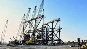 انجام عملیات Roll-Up جکت سکوی پروژه فرزاد ب در یارد خرمشهر