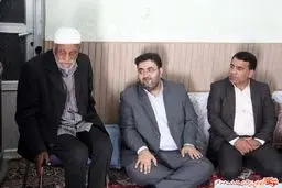 با  الگوگیری  از  شهدا  و  جانبازان، پیروز  جنگ  اقتصادی  هستیم
