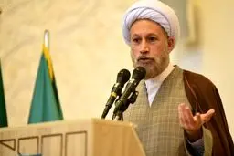 نباید در تحلیل مسائل جلوتر یا عقب‌تر از ولی فقیه باشیم