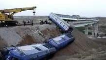 خروج قطار از ریل/ راه‌آهن سراسری جنوب مسدود شد