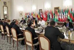 أمیر عبد اللهیان یؤکد على التعاون طویل الأمد مع الهند