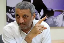 گمان نمی کنم روحانی و لاریجانی در انتخابات مجلس حاضر شوند/ اگر لاریجانی تاییدی از حاکمیت بگیرد شاید به صحنه ورود کند 