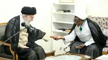 هدیه خاص رهبر انقلاب به همسر شیخ زکزاکی/ عکس