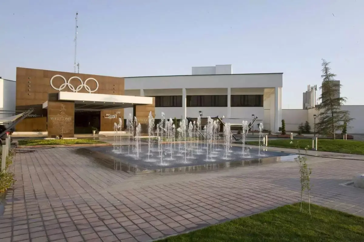 رأی بدوی دادگاه به نفع دنسه؛ بهره‌بردار فعلی ملزم به تخلیه و تحویل هتل المپیک شد