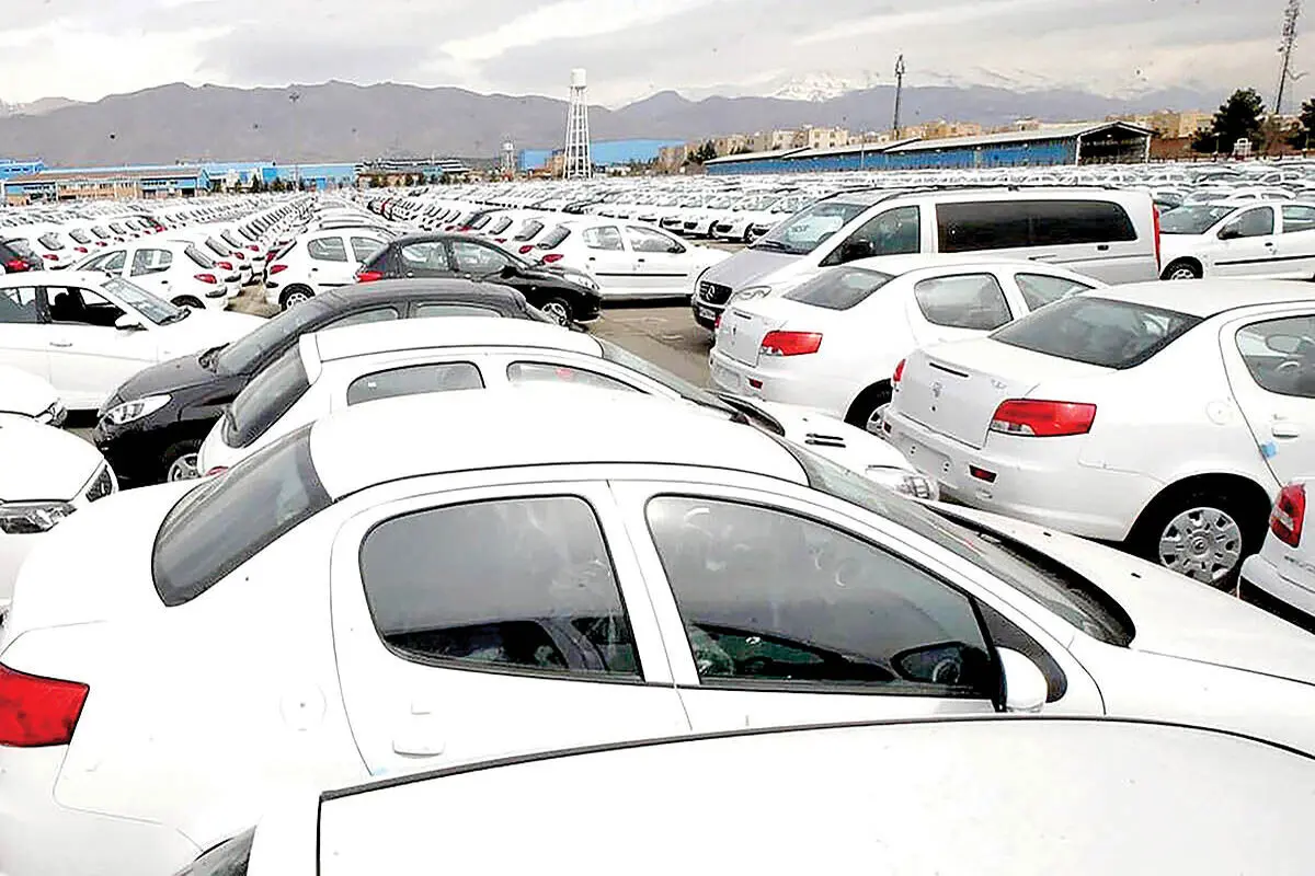 قیمت خودرو در بازار ۱۵ بهمن ۱۴۰۳ کاهشی شد