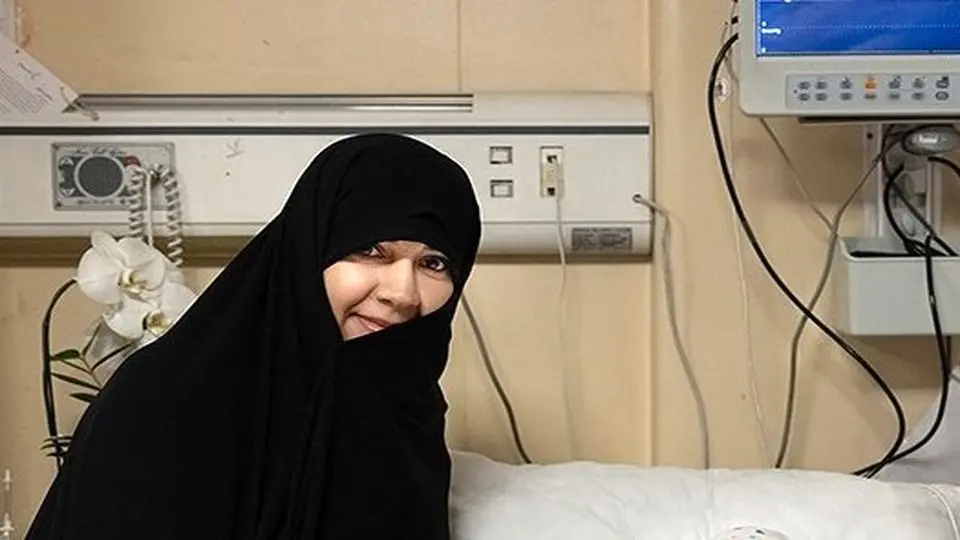 دختر سردار سلامی به بیمارستان رفت + عکس