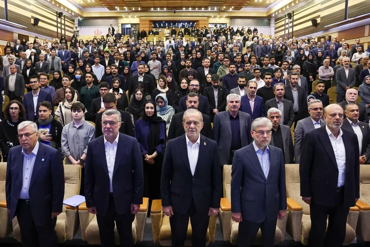 اولین تصاویر از حضور پزشکیان در مراسم آغاز سال تحصیلی دانشگاه‌ها + عکس