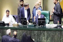 مجوز 100 میلیارد دلاری بهارستان به صندوق توسعه ملی