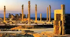 تخت جمشید ۹۰ سال پیش چگونه بود؟ + فیلمی کمتر دیده شده 