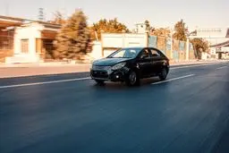 تغییرات و به‌روزرسانی امکانات خودرو J۴