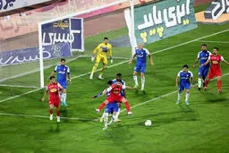 هدیه بزرگ پرسپولیس به استقلال؛ بفرمایید صدر