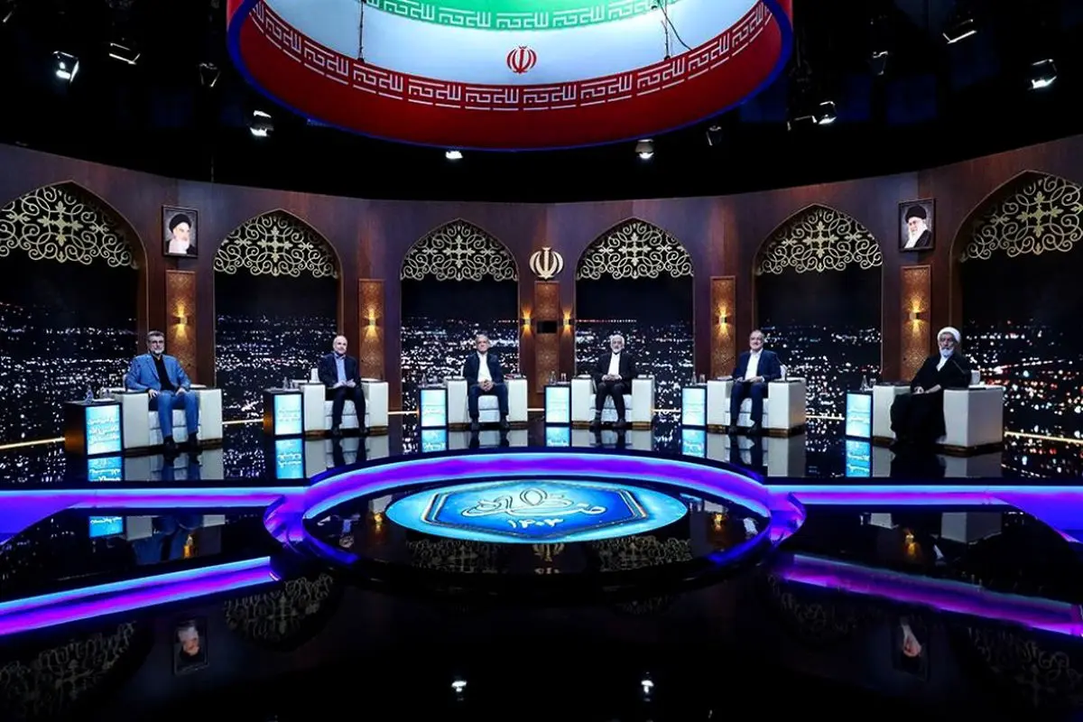 برِ انقلاب یا تقاطع جمهوری
