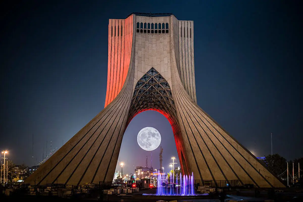 تصاویری از برج آزادی در جشن نوروز