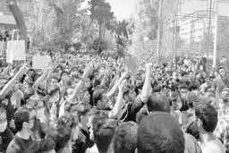 تبعات سخنان غیرقانونی برخی مقامات بر مردم
