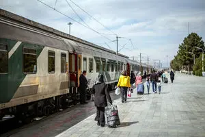 بلیت قطار گردشگری تهران - همدان چند؟