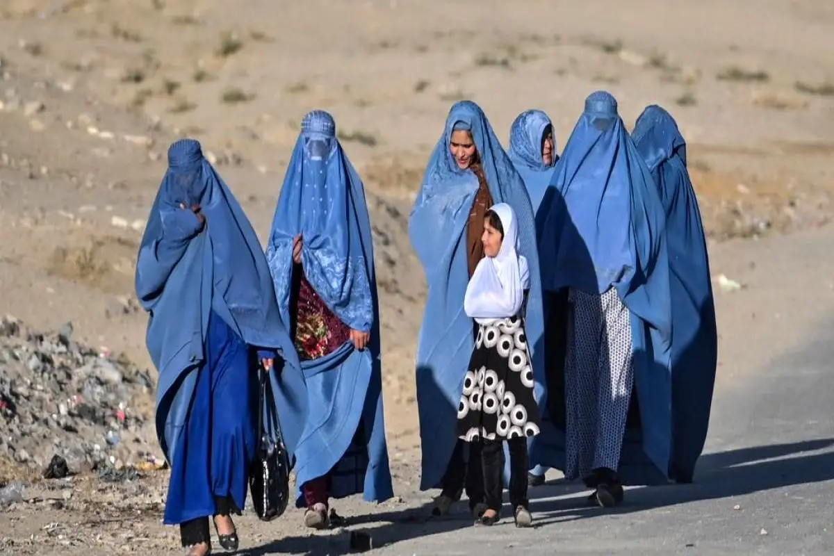 چیزی نظیر آتش در جانم پیچید*
