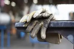 تعدیل کارگران خط قرمز دولت و مجلس است