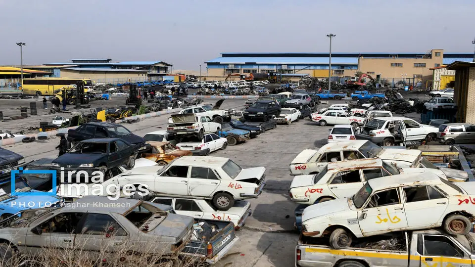 حدود نیمی از خودروهای تهران فرسوده است