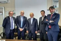 رایزنی‌های اقتصادی سفیر ایران در ناپل ایتالیا/تاکید بر توسعه همکاری‌های تجاری

