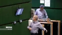 حرکات نماینده معروف در صحن مجلس سوژه شد + عکس‌