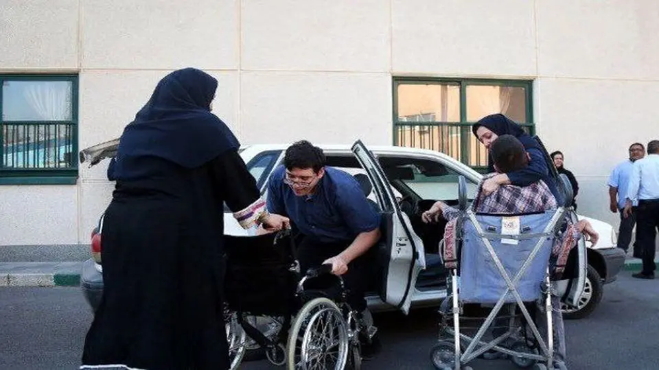 سرویس مدارس استثنایی رایگان است