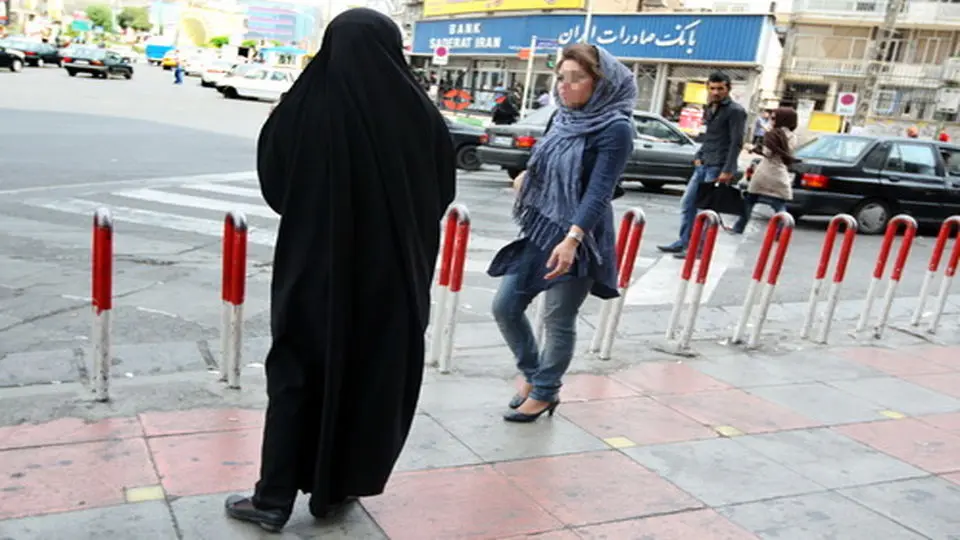 روزنامه جمهوری اسلامی: اقداماتی که برای مبارزه با بدحجابی صورت می‌گیرد، مقابله با معلول است نه علت