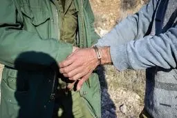  شلیک ۱۲ گلوله به محیط‌بانان ؛ ضارب دستگیر شد