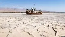 کانون وکلای دادگستری علیه مسببین خشکی دریاچه ارومیه اعلان جرم می‌کند