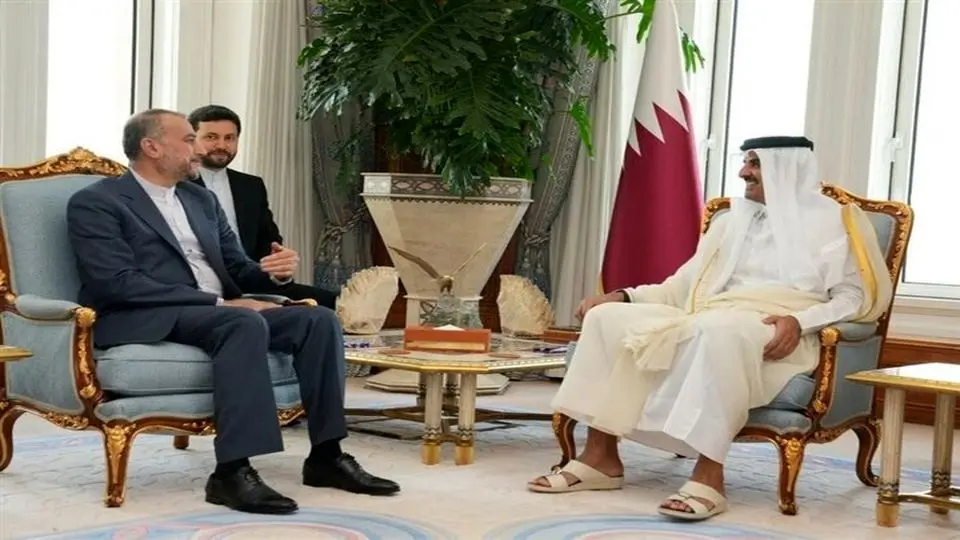 وزیرالخارجیة الإیرانی یلتقی أمیر قطر فی الدوحة