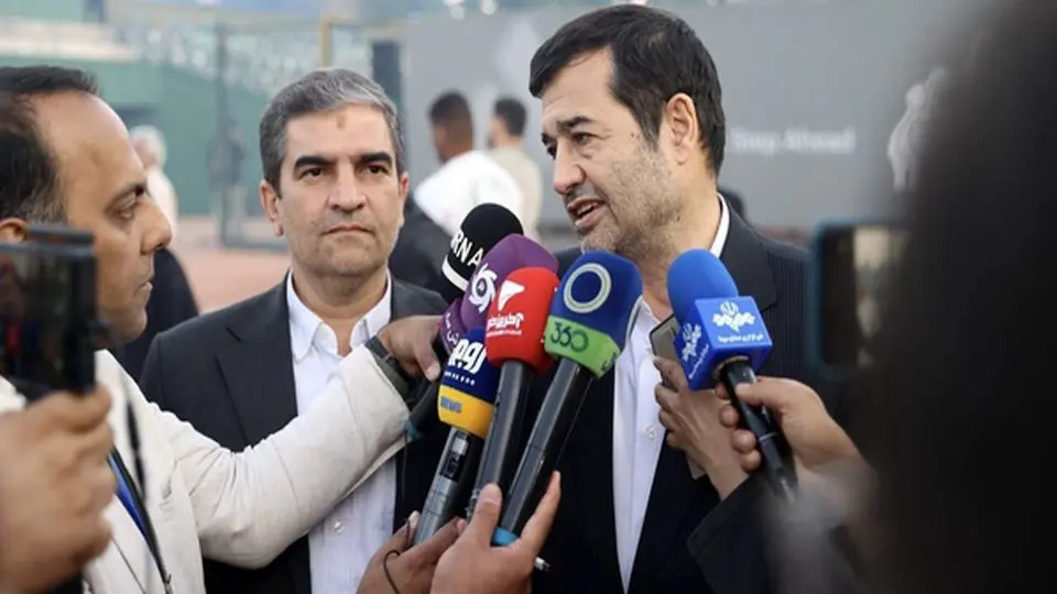 ۸ مدیر عامل تیمهای فوتبال به دفتر وزیر ورزش احضار شدند + دلیل