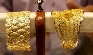 جدیدترین قیمت طلا ۱۸ عیار ظهر امروز سه شنبه ۲۲ مهر ۱۴۰۴ اعلام شد / طلا به مرز ۱۱ میلیون تومان نزدیک شد