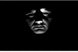 این قاتل خطرناک را شناسایی کنید + عکس

